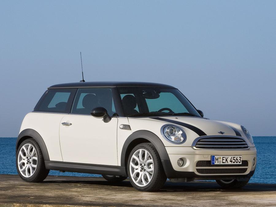  Mini Cooper D 2007 года  (фото 1 из 35)